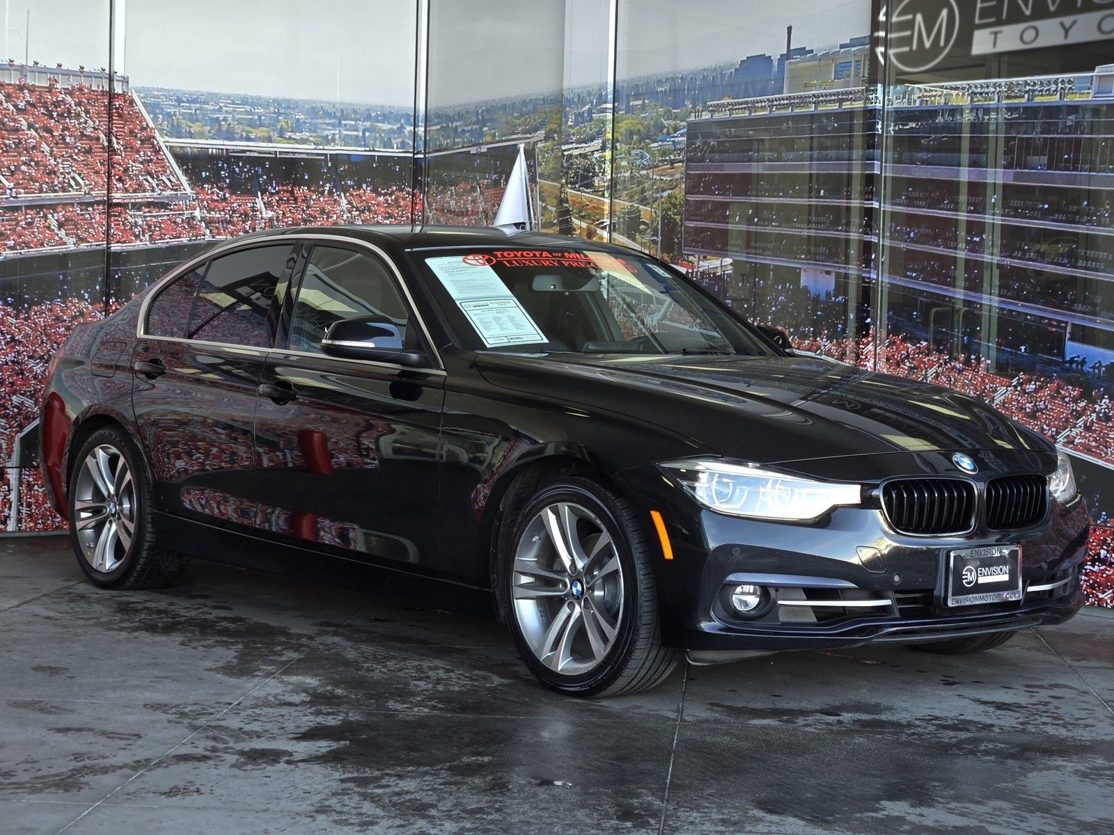 Used 2018 BMW 330i Sedan image 1
