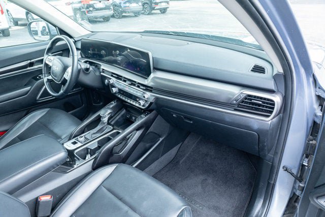 Used 2025 Kia Telluride S AWD/4WD image 39