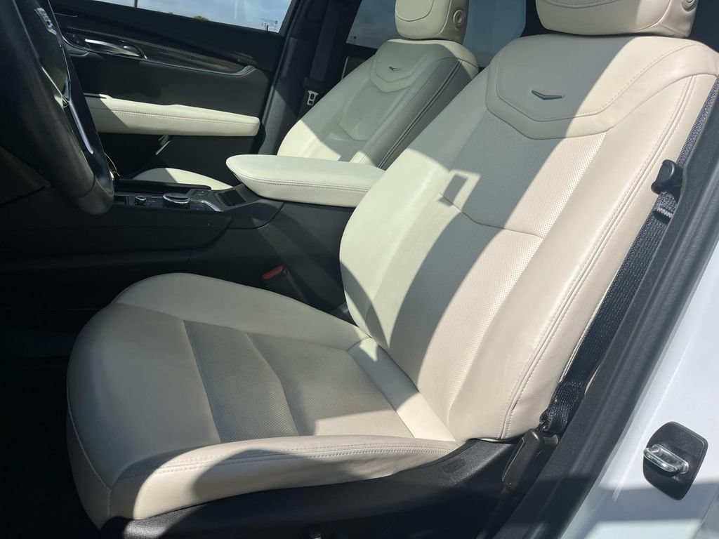 Certified 2023 Cadillac XT5 Sportv w/ Technology Package AWD/4WD image 34