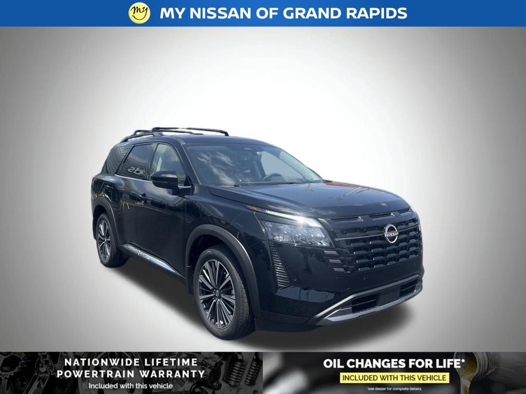New 2026 Nissan Pathfinder Platinum w/ Cargo Package AWD/4WD image 8