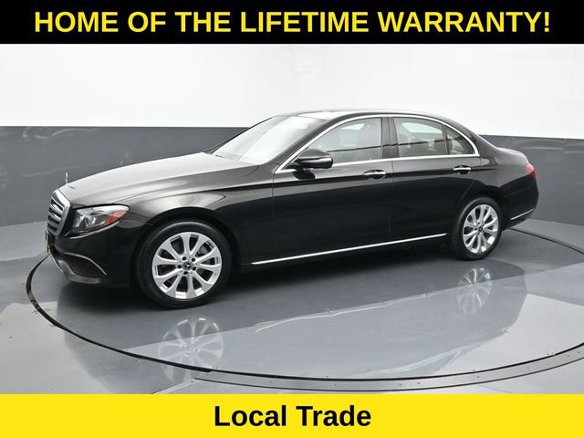 Used 2018 Mercedes-Benz E 300 4MATIC image 3