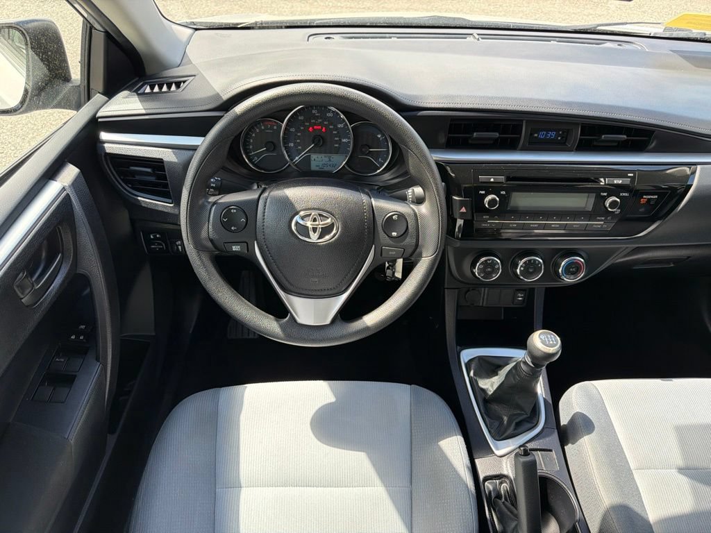 Used 2014 Toyota Corolla L FWD image 18