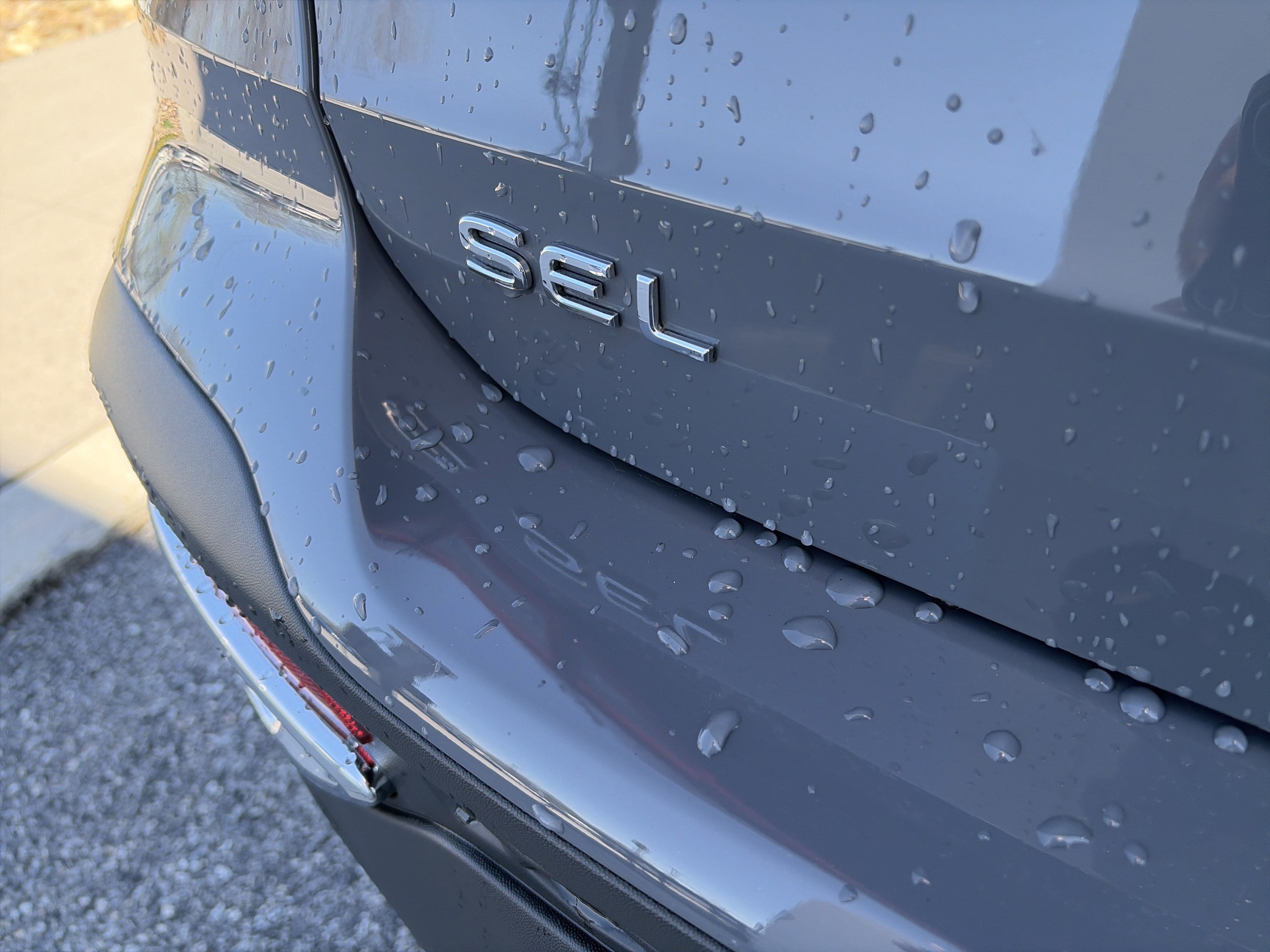 Used 2023 Volkswagen Taos SEL image 9