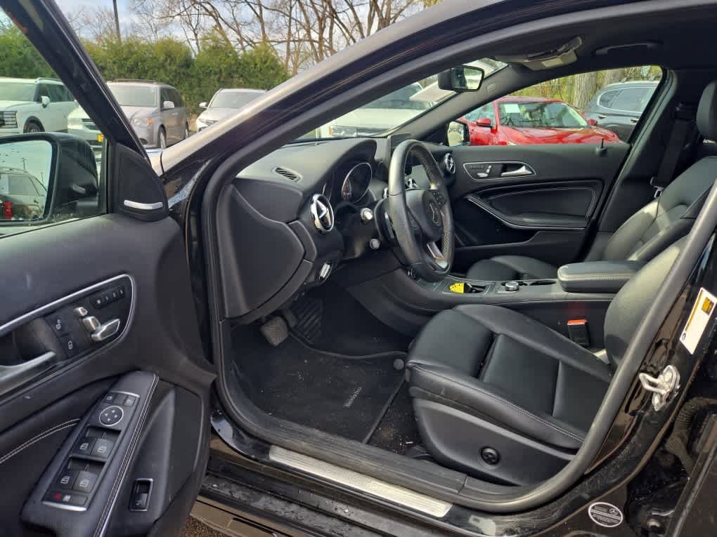 Used 2018 Mercedes-Benz GLA 250 4MATIC image 12