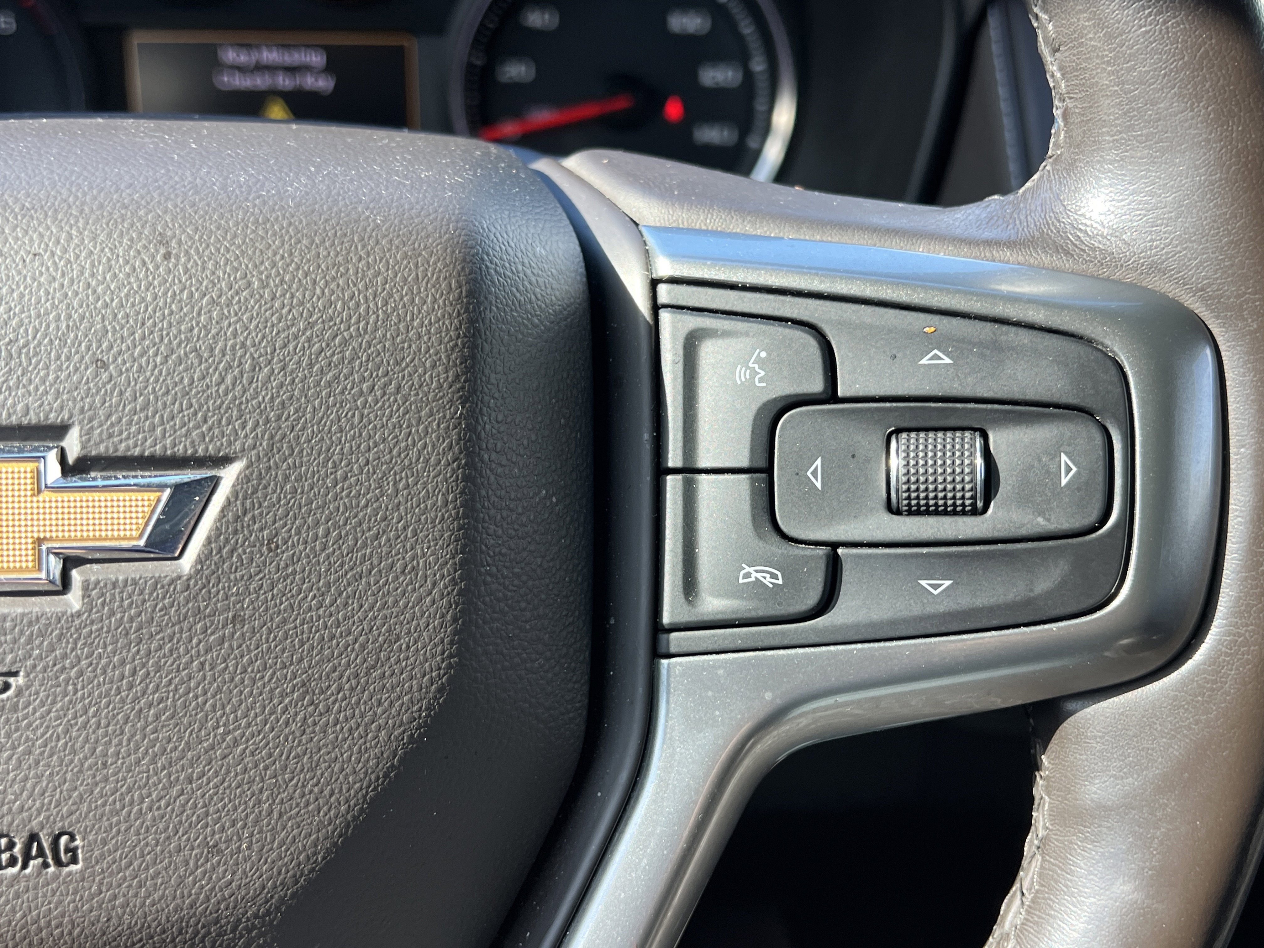 Used 2021 Chevrolet Tahoe LT w/ LT Signature Package image 29