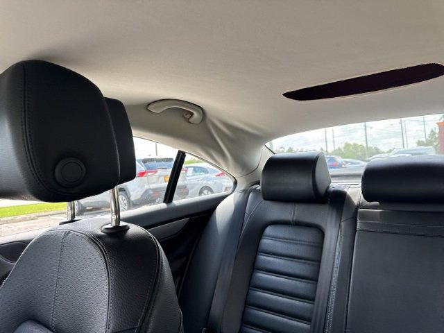 Used 2015 Volkswagen CC Sport image 32
