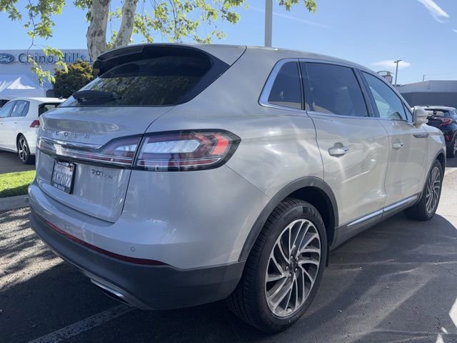 Used 2019 Lincoln Nautilus Reserve image 3