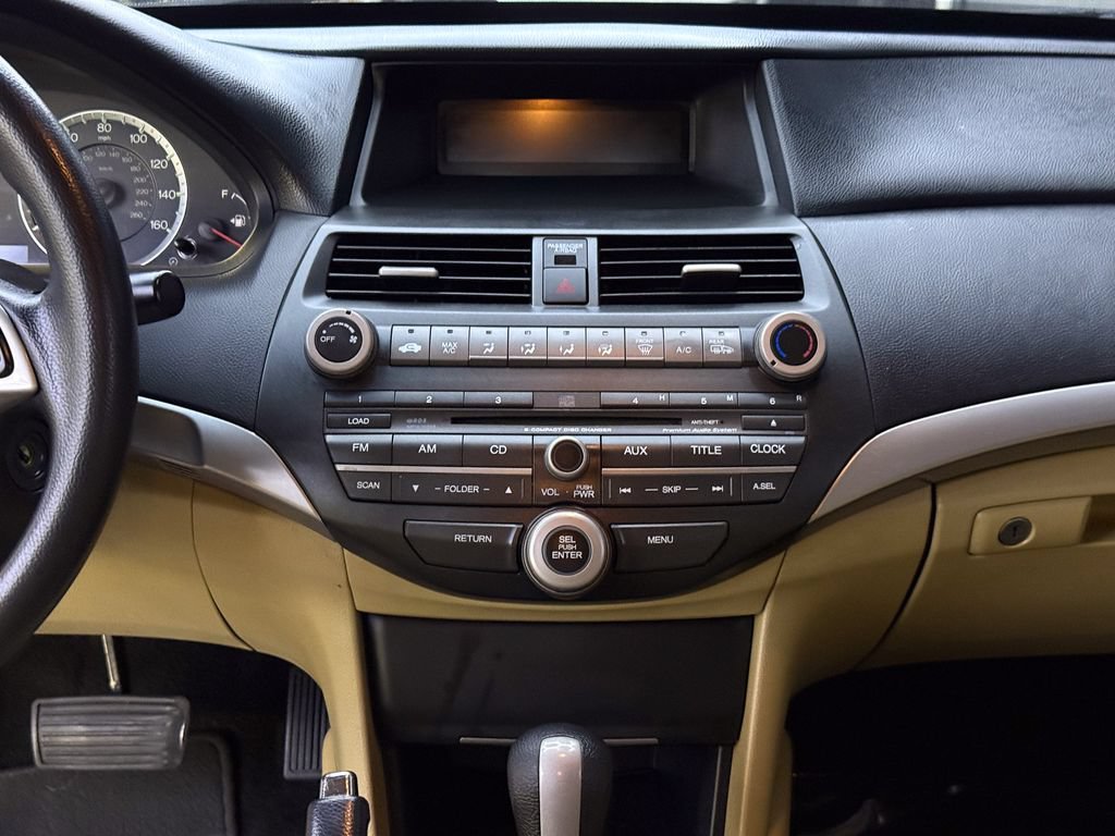 Used 2011 Honda Accord EX image 21