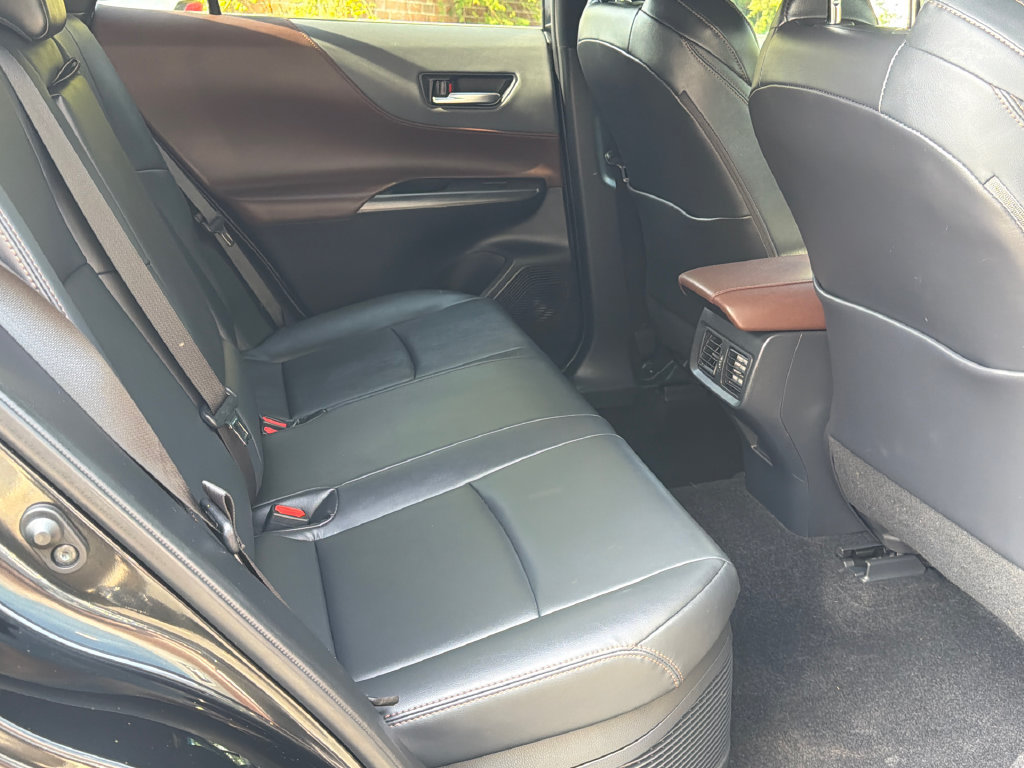 Used 2022 Toyota Venza XLE AWD/4WD image 14
