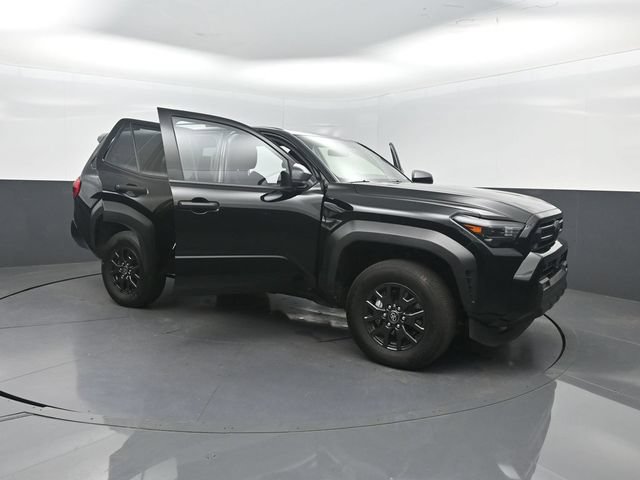 Used 2025 Toyota 4Runner SR5 AWD/4WD image 32
