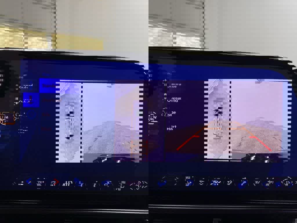 Used 2024 Chevrolet Equinox EV RS image 26