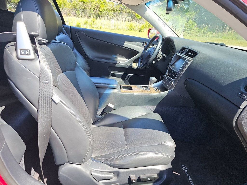 Used 2010 Lexus IS 250C RWD image 9