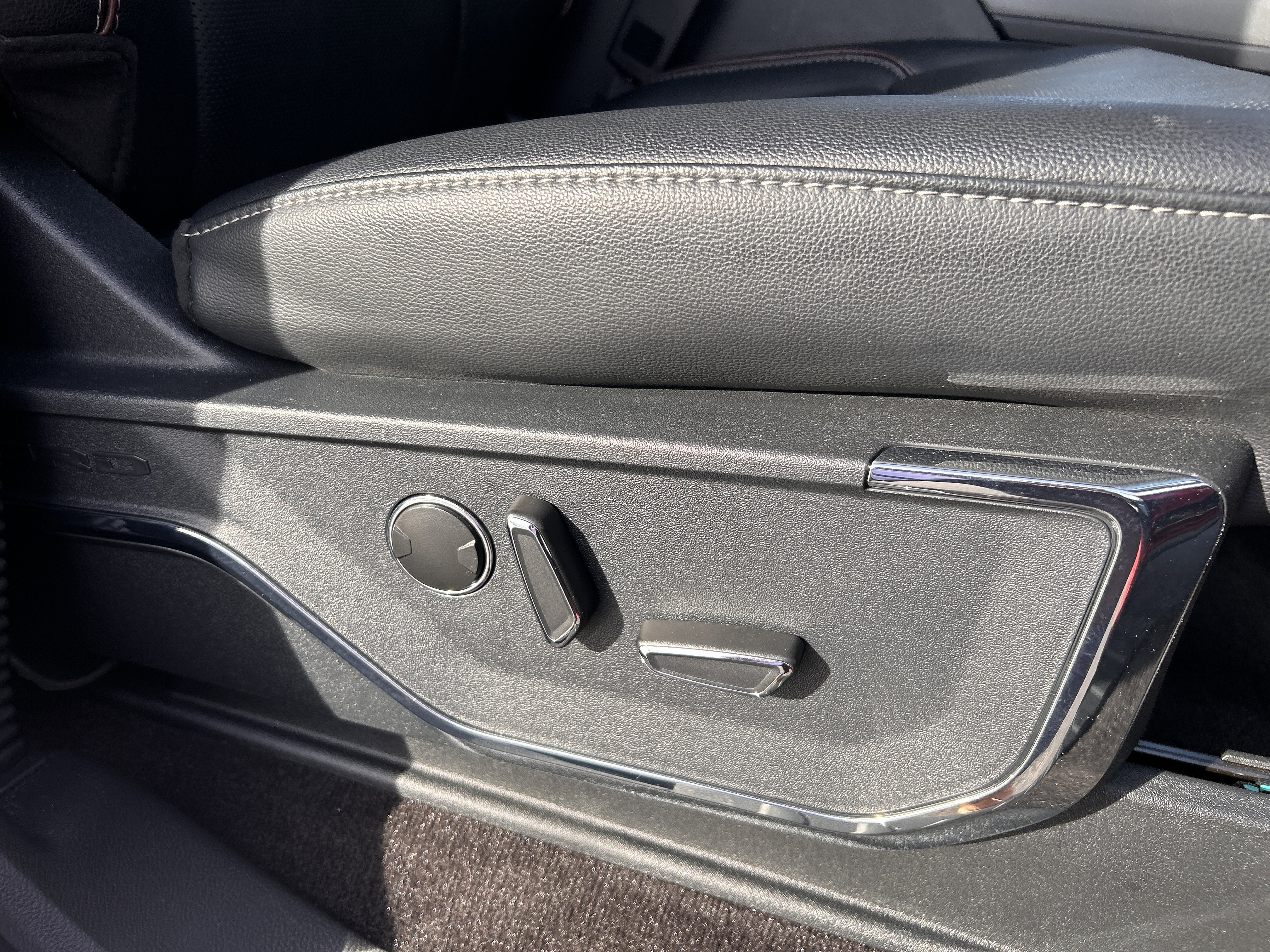 Used 2021 Ford F150 Lariat image 29