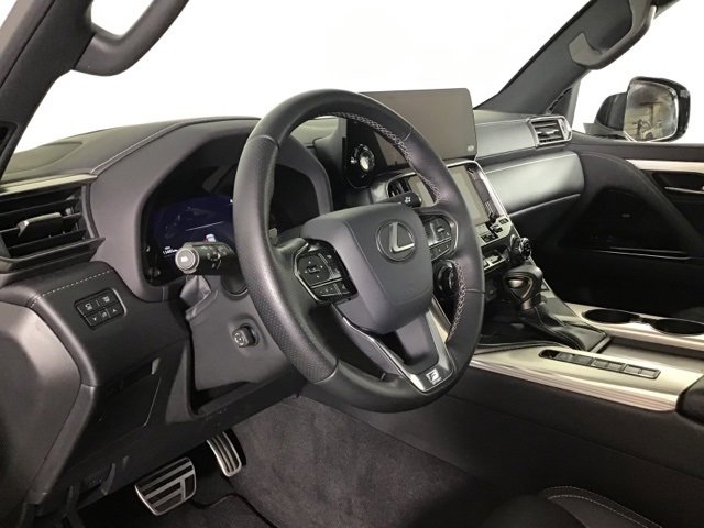 Used 2024 Lexus LX 600 F Sport image 8