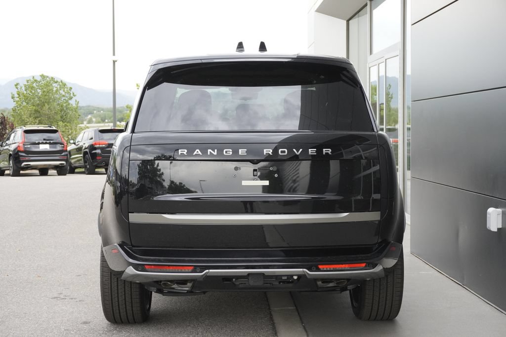 New 2026 Land Rover Range Rover Long Wheelbase SE AWD/4WD image 6