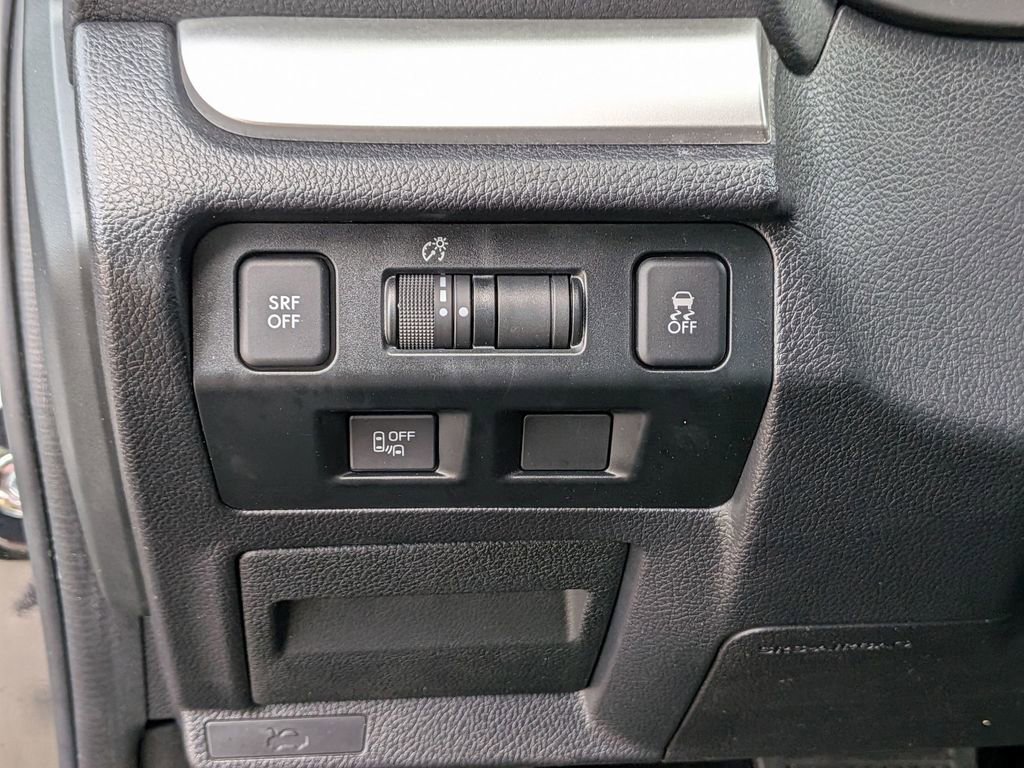 Used 2017 Subaru Crosstrek 2.0i Premium AWD/4WD image 17