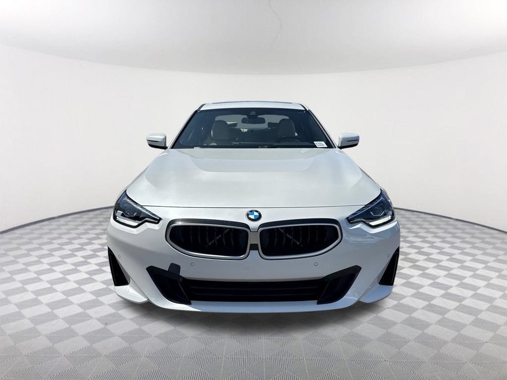 Used 2025 BMW 230i Coupe w/ Convenience Package RWD image 2