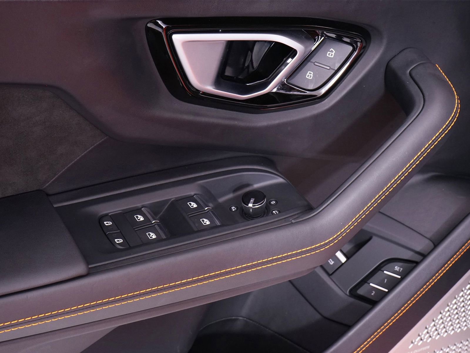 Used 2024 Lamborghini Urus S image 31