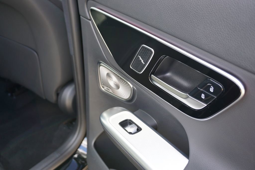 Certified 2025 Mercedes-Benz GLC 300 4MATIC image 53