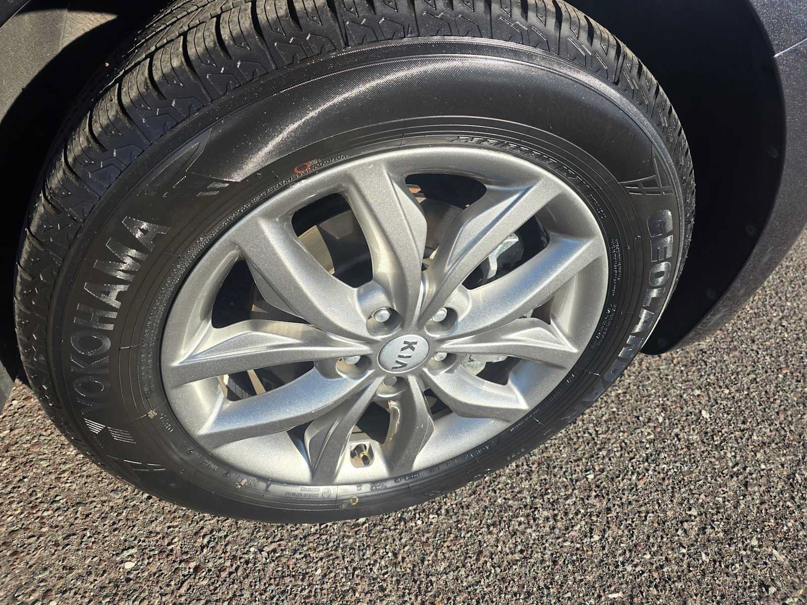Used 2020 Kia Sedona EX FWD image 9