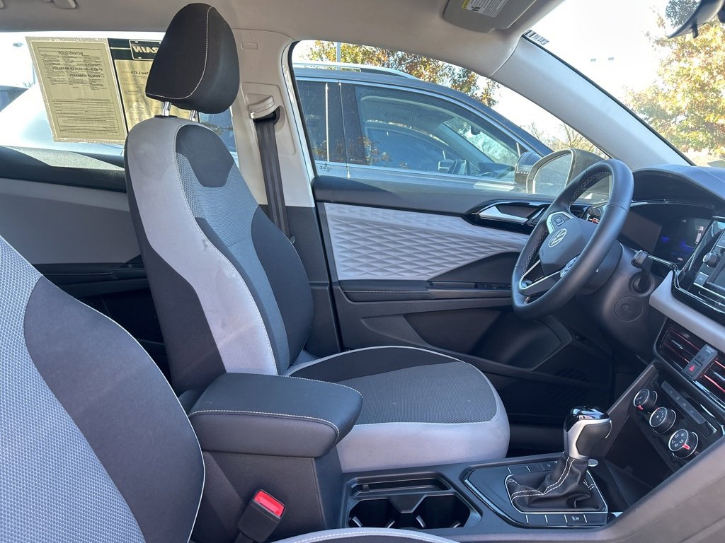 Used 2024 Volkswagen Taos S image 29