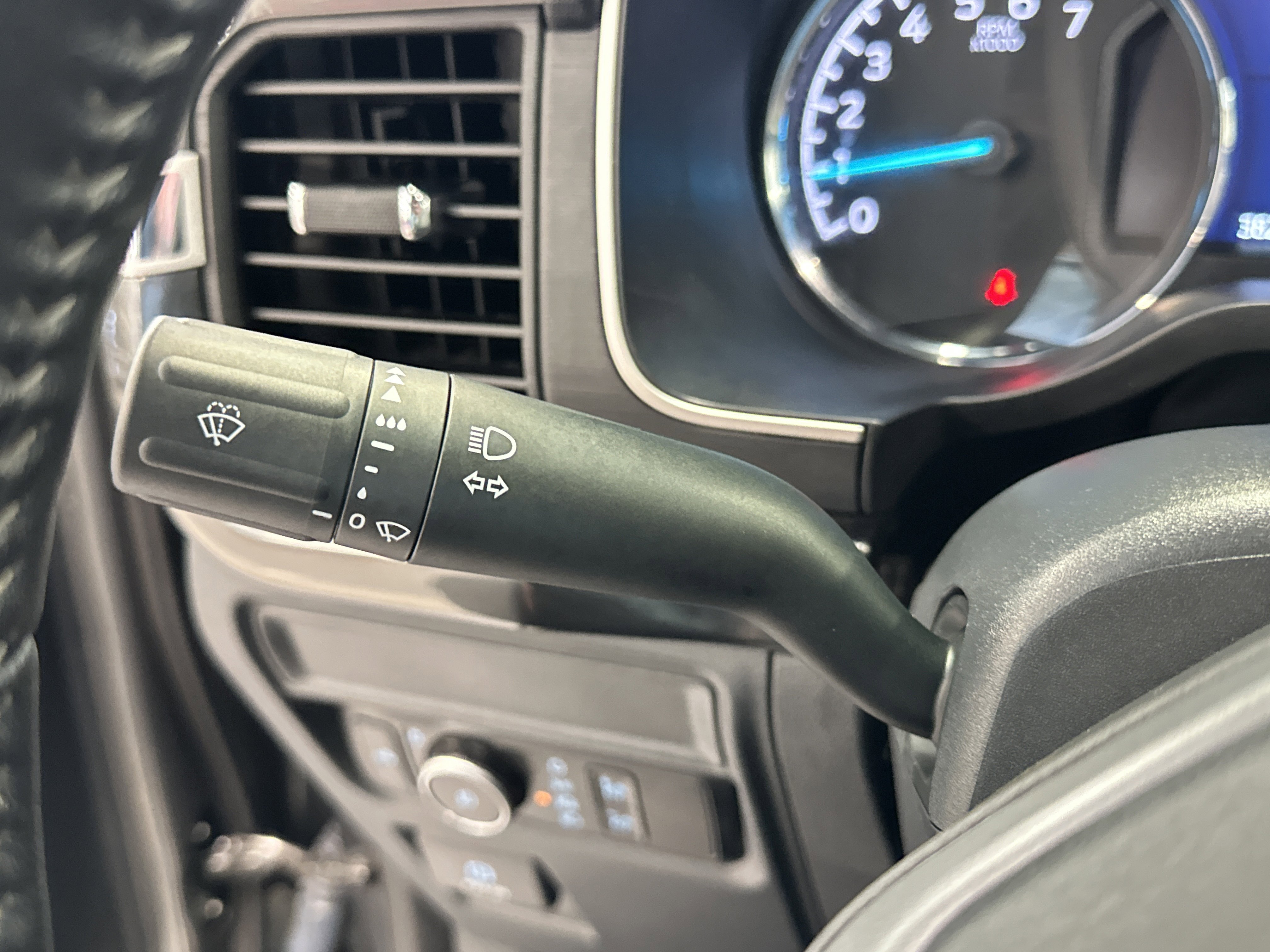 Certified 2022 Ford F150 XLT w/ Equipment Group 301A Mid image 36