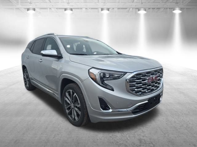 Used 2020 GMC Terrain Denali w/ Denali Premium Package image 2