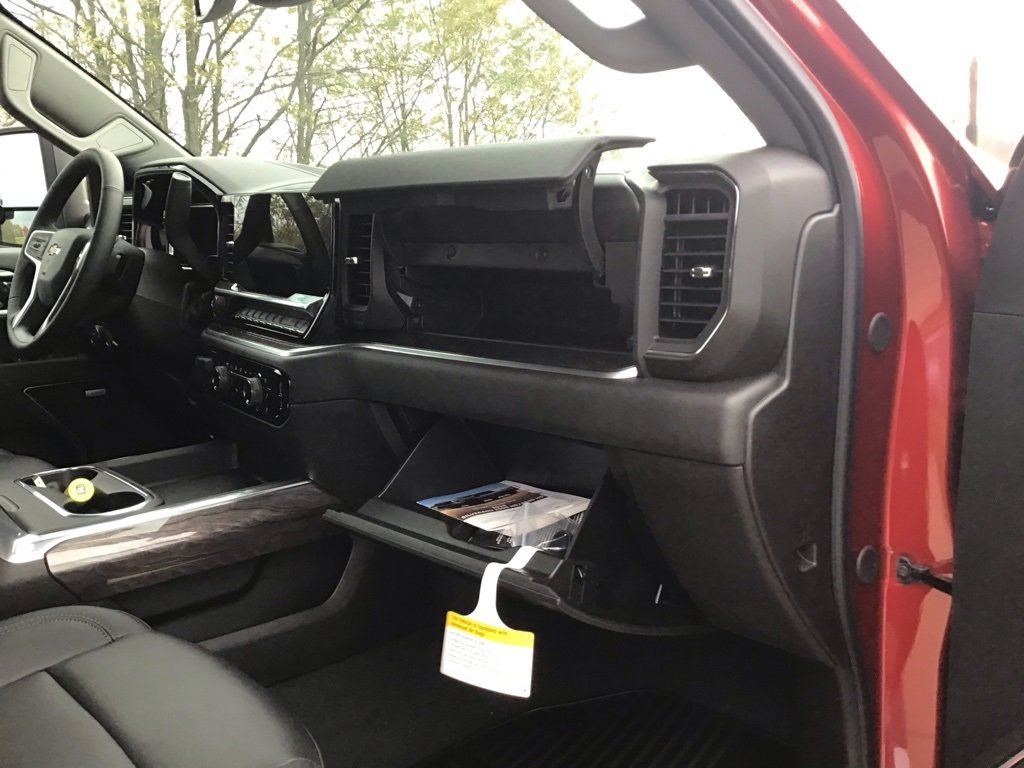 New 2025 Chevrolet Silverado 2500 LTZ image 26