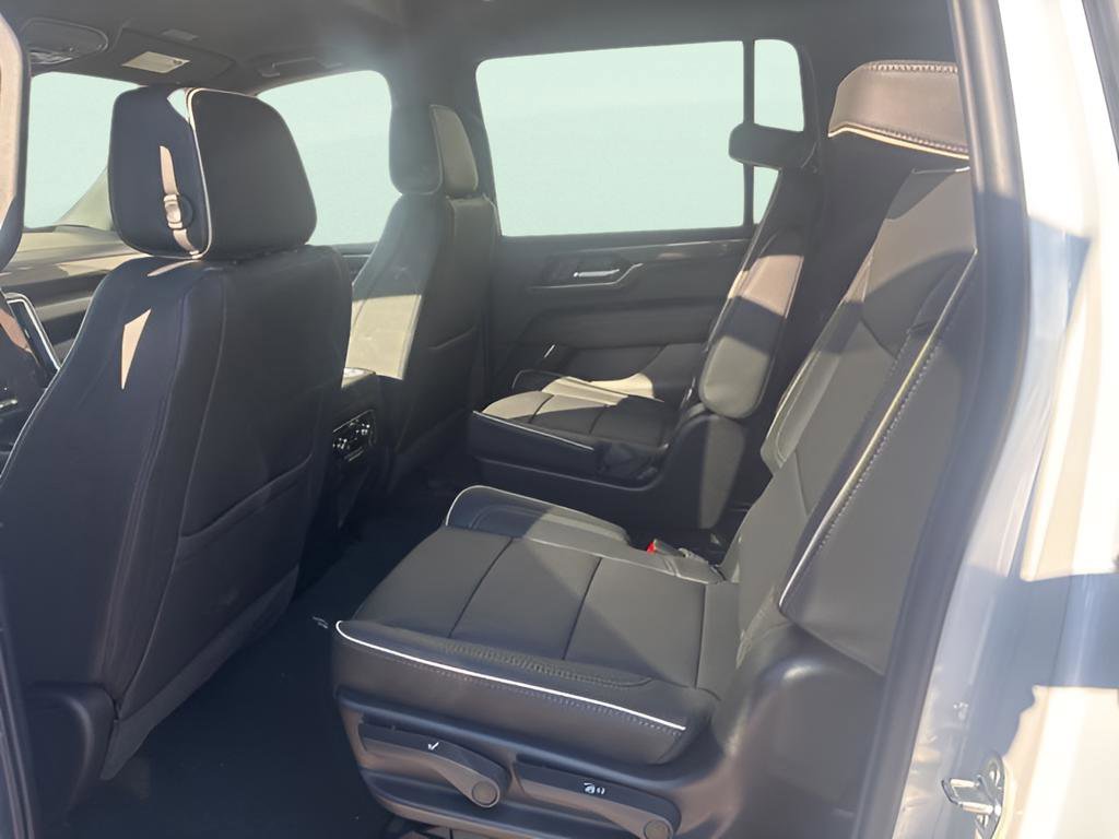 New 2026 GMC Yukon XL Elevation image 13