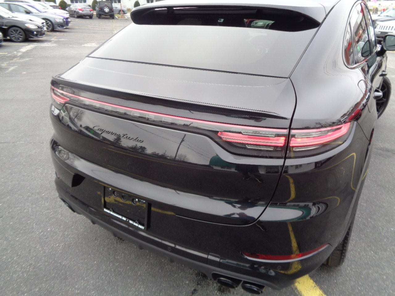 Used 2021 Porsche Cayenne Turbo w/ Performance Package (PG2) AWD/4WD image 22