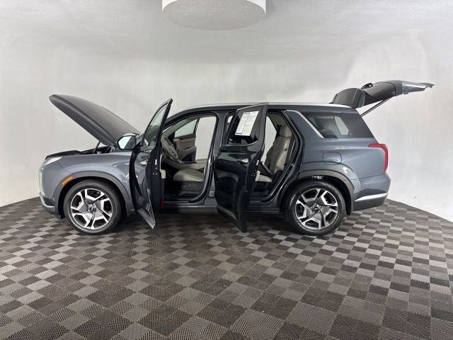 Used 2024 Hyundai Palisade Limited AWD/4WD image 12