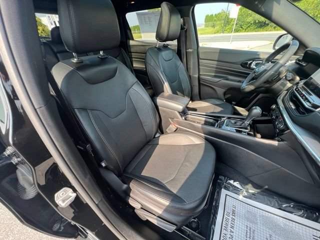 Used 2023 Jeep Compass High Altitude AWD/4WD image 30