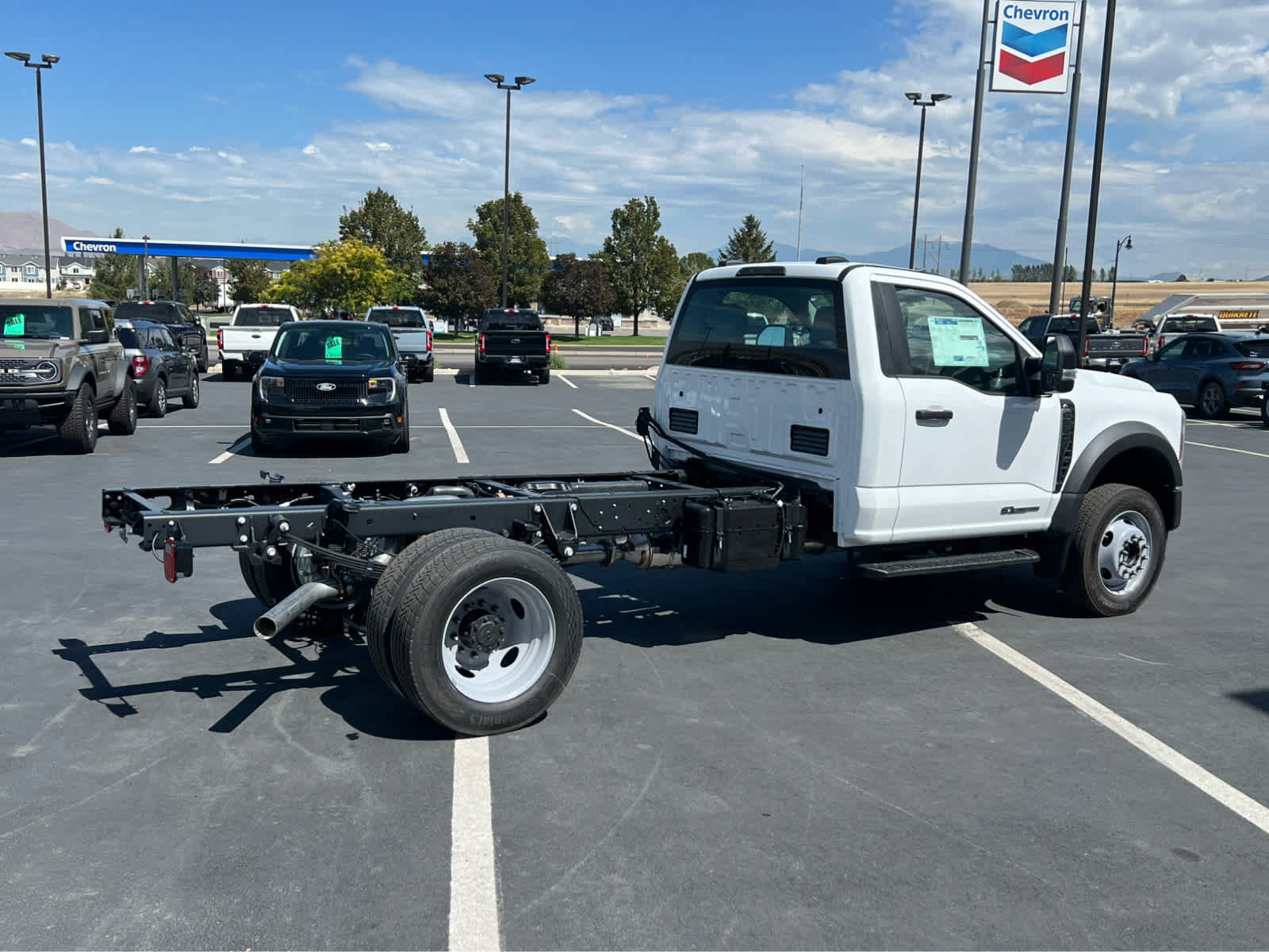 New 2026 Ford F550 4x4 Regular Cab Super Duty w/ XL Chrome Package image 7
