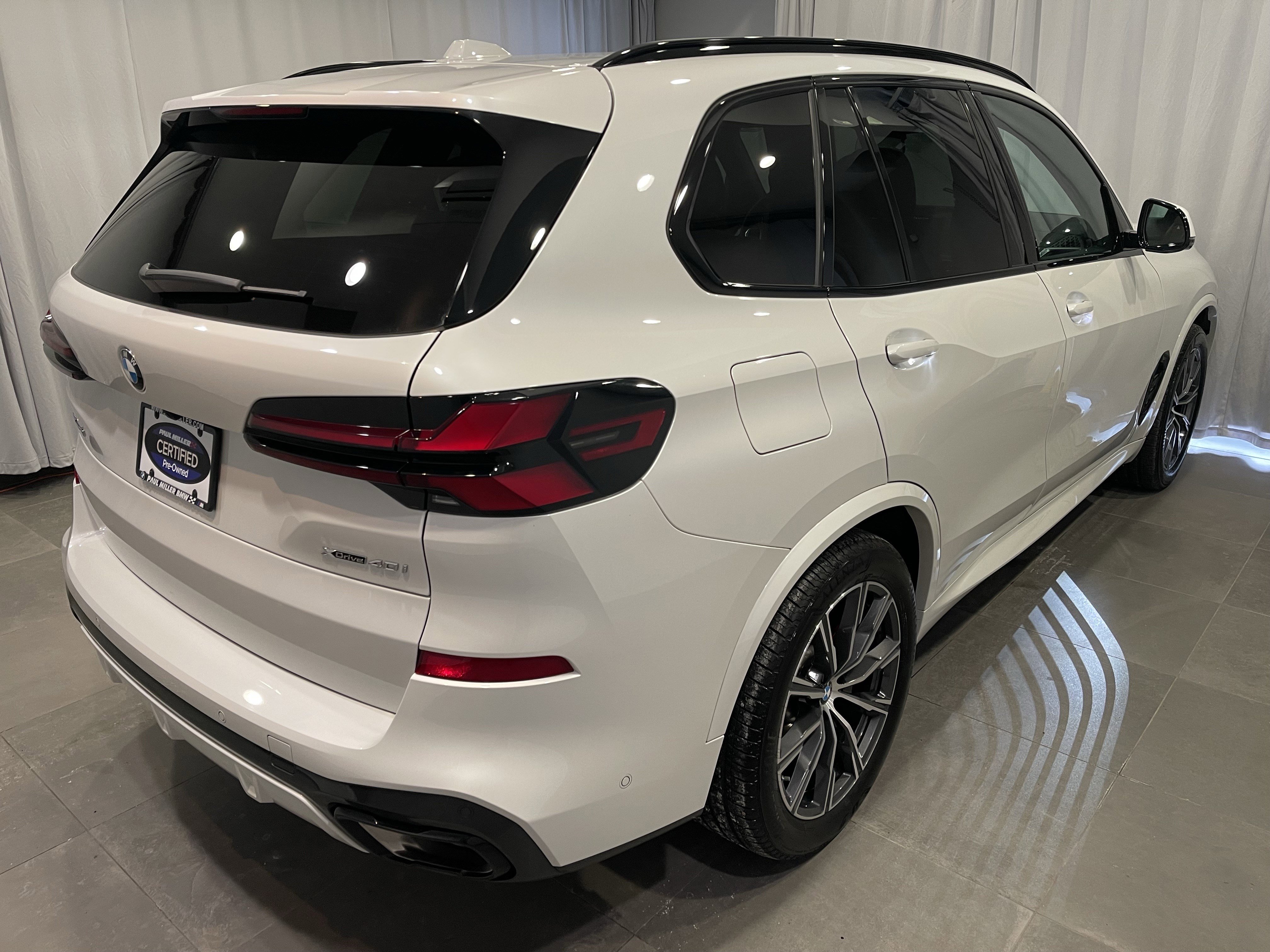 Certified 2025 BMW X5 xDrive40i w/ M Sport Package image 7