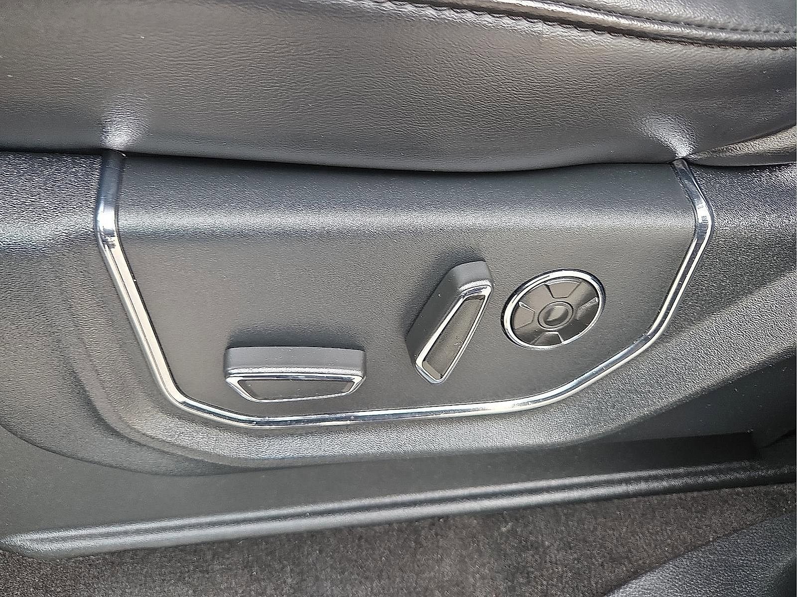 Used 2019 Ford Expedition Platinum RWD image 15