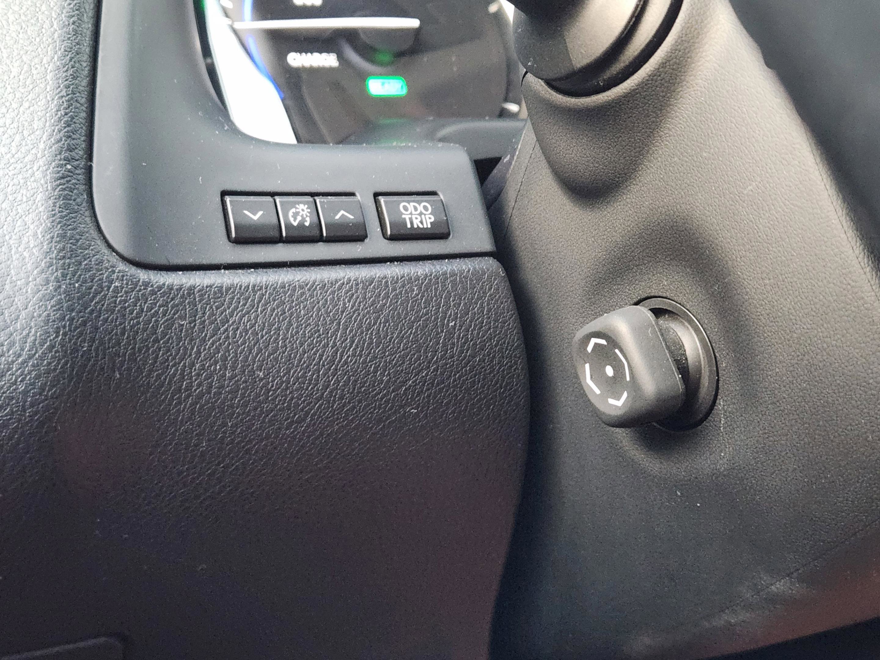 Used 2020 Lexus RX 450hL Luxury w/ Accessory Package image 25