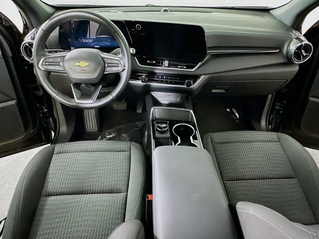 Used 2026 Chevrolet Equinox LT FWD image 16