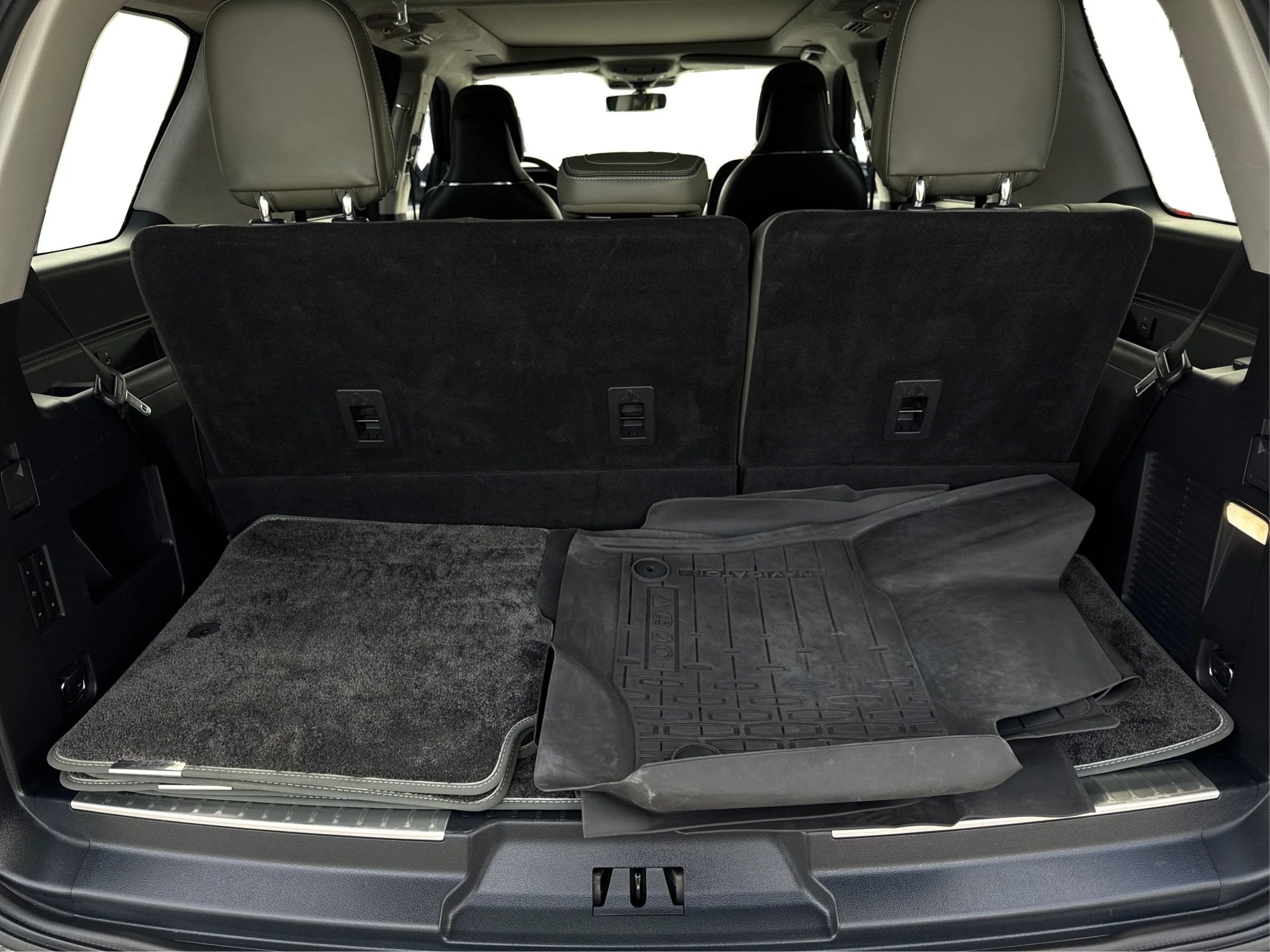 Used 2022 Lincoln Navigator Black Label image 5