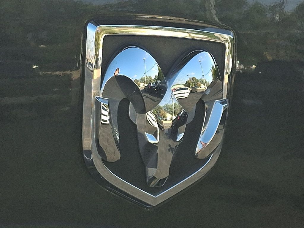 Used 2018 RAM 2500 SLT AWD/4WD image 32