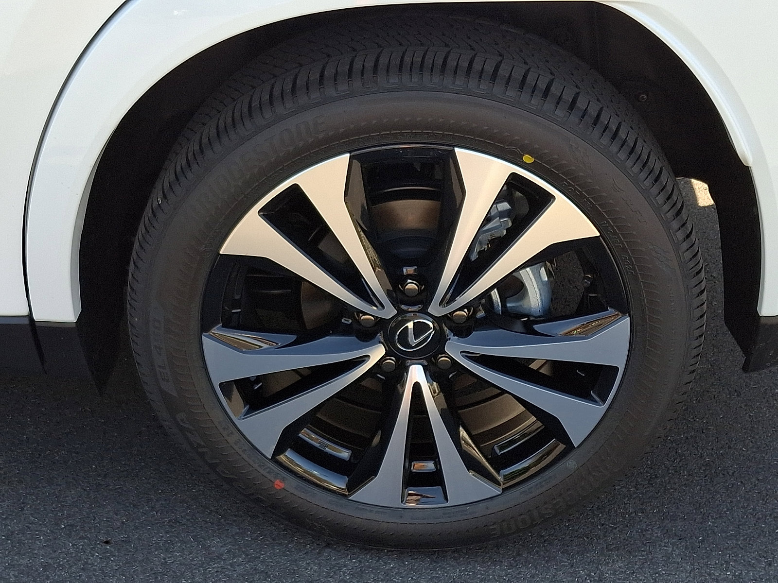 New 2026 Lexus UX 300h AWD image 5