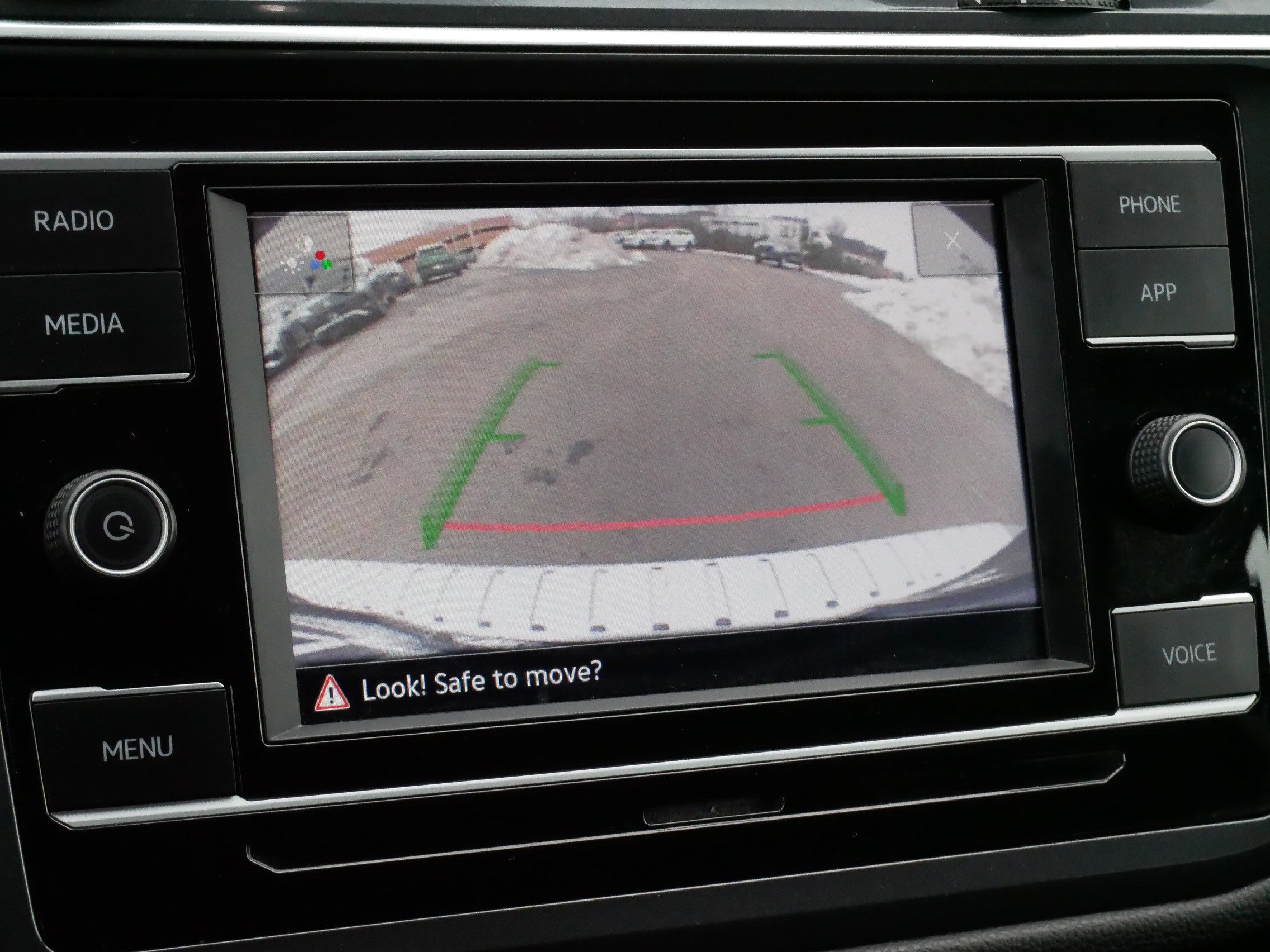 Certified 2022 Volkswagen Tiguan S image 29