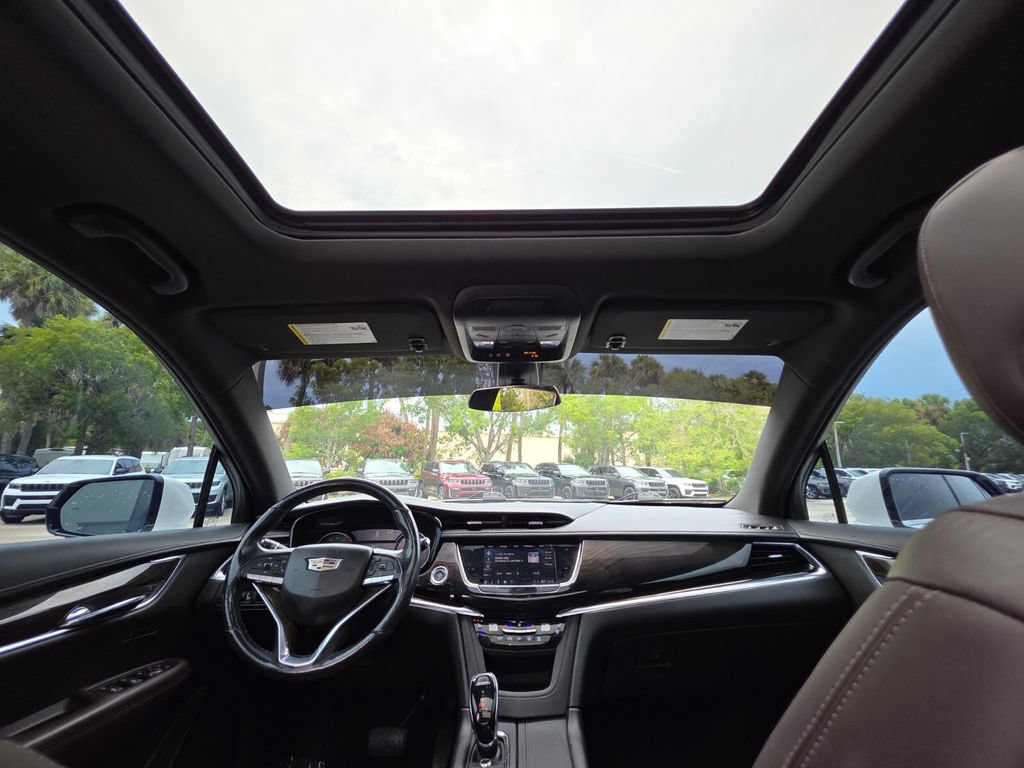 Used 2021 Cadillac XT6 Premium Luxury FWD image 27