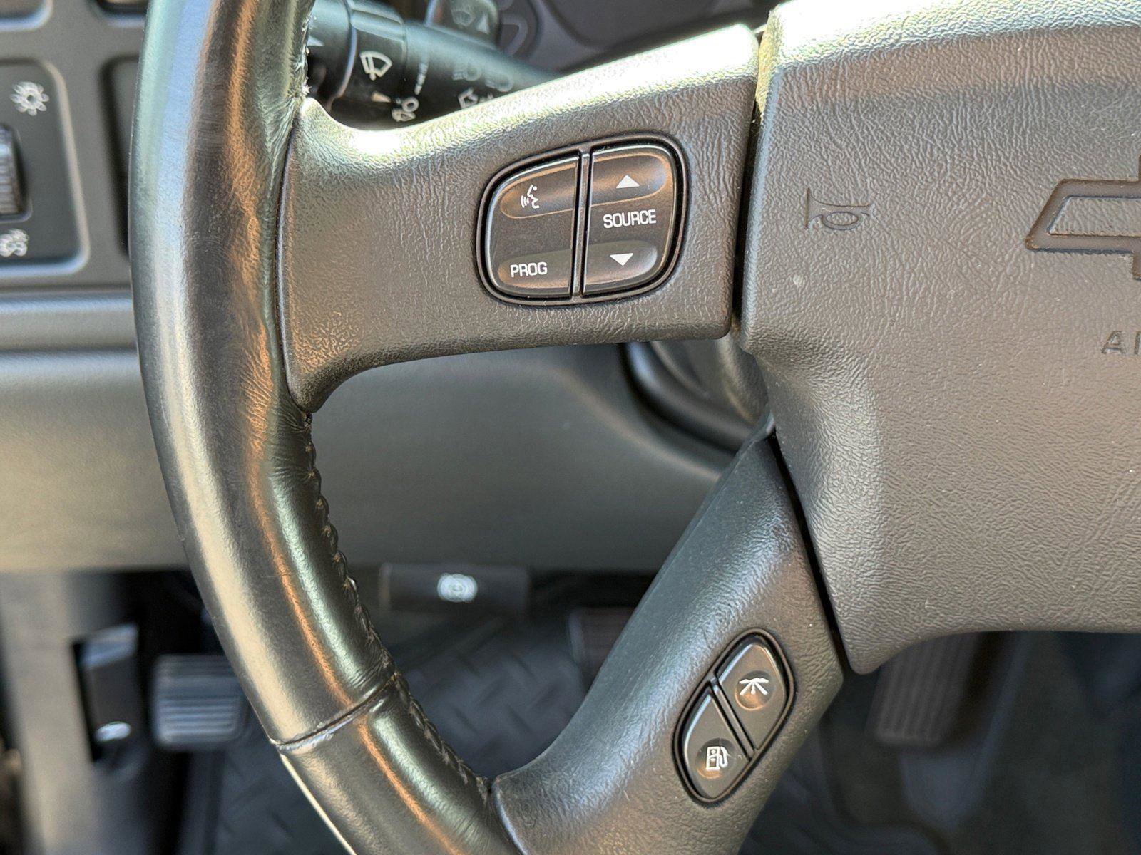 Used 2003 Chevrolet Silverado 1500 LS w/ Off-Road Package AWD/4WD image 21