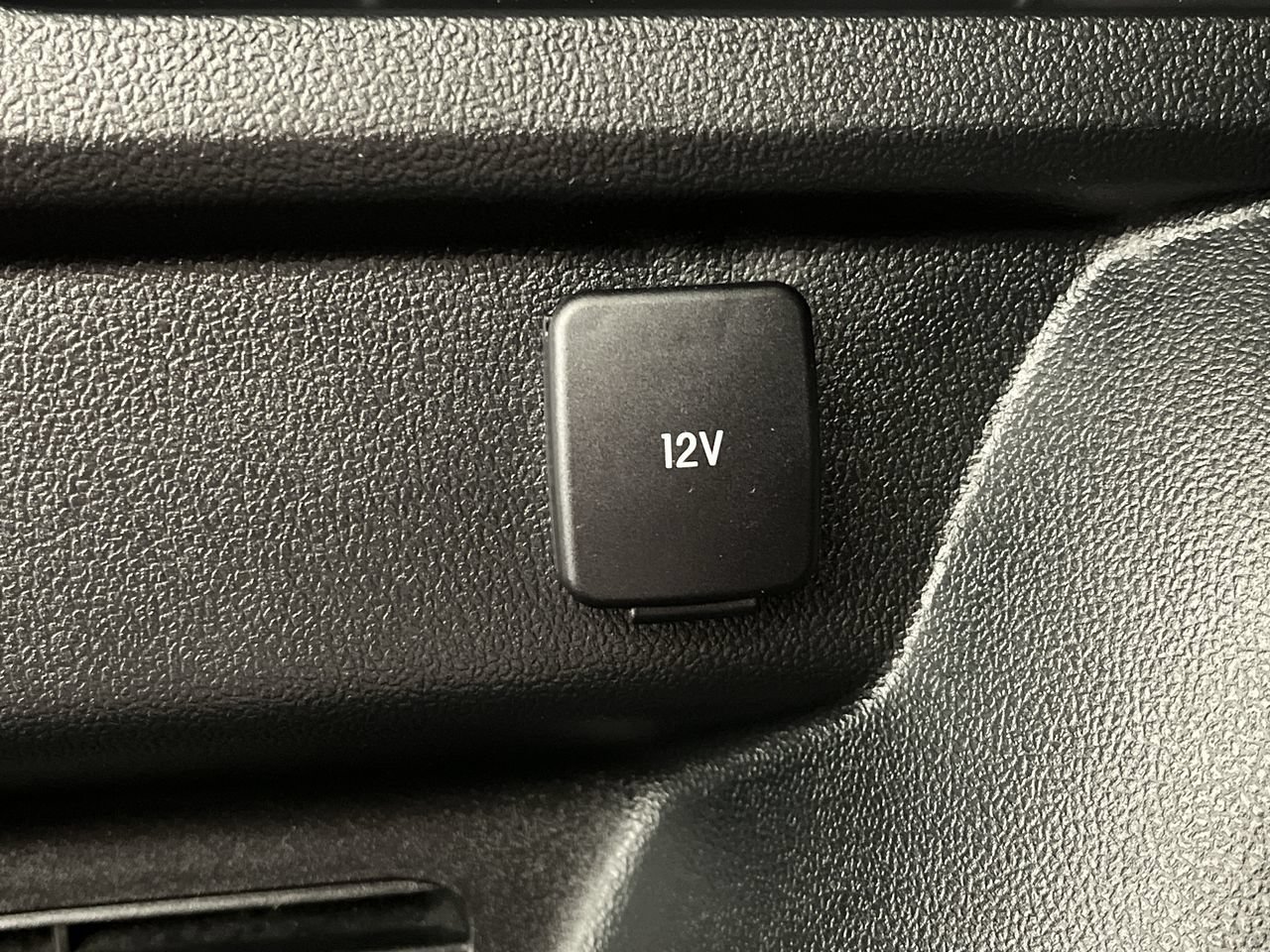 Certified 2020 Ford Escape Titanium AWD/4WD image 31