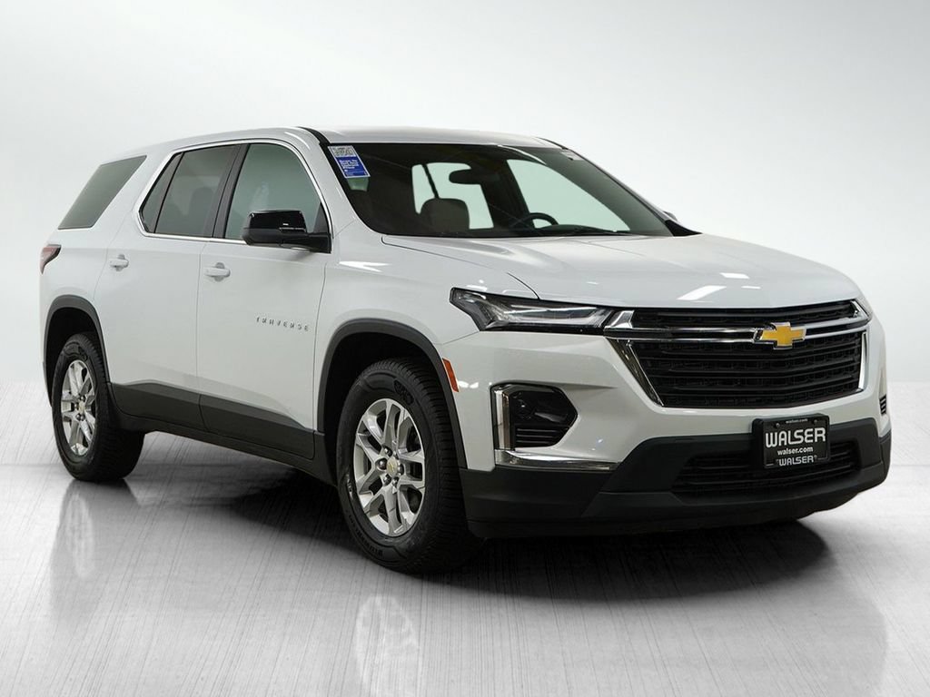 Used 2023 Chevrolet Traverse LS AWD/4WD image 7