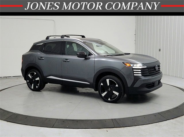 New 2026 Nissan Kicks SR