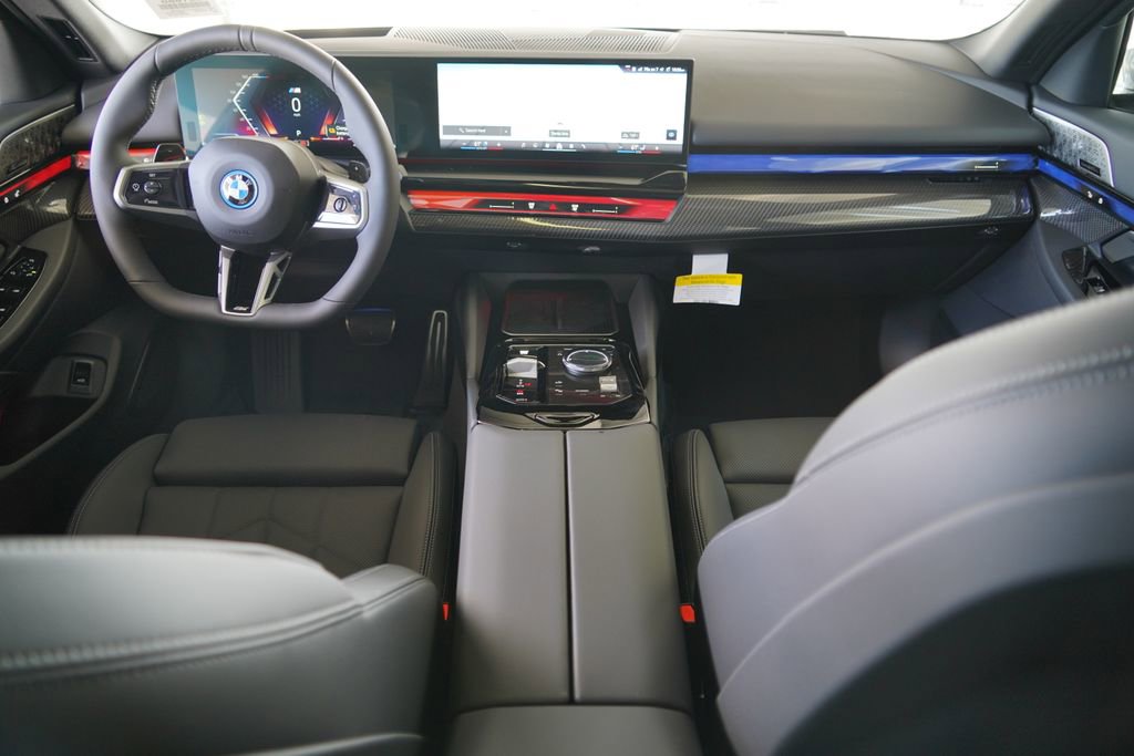 New 2026 BMW 550e xDrive AWD/4WD image 14