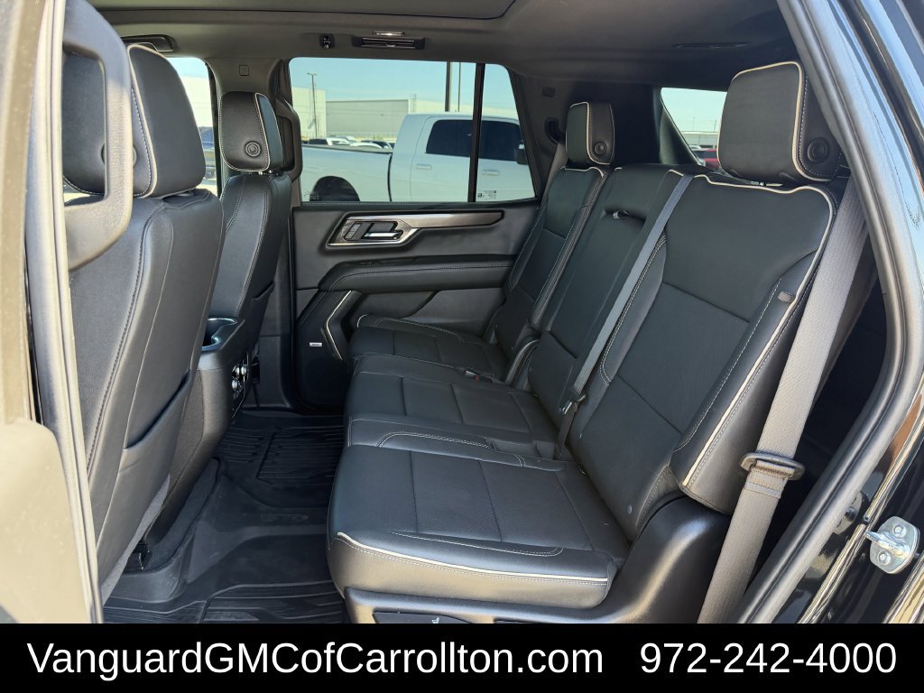 Used 2025 GMC Yukon Elevation w/ LPO, Yukon Black Package AWD/4WD image 31
