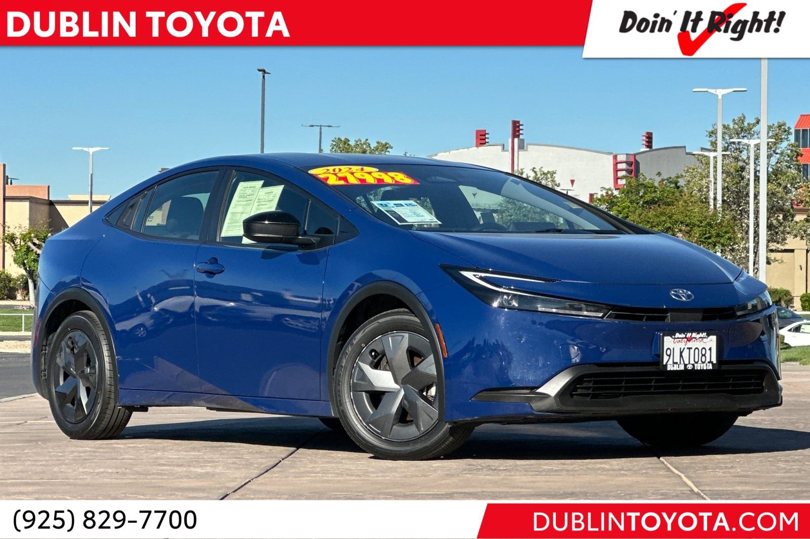 Used 2024 Toyota Prius LE image 1