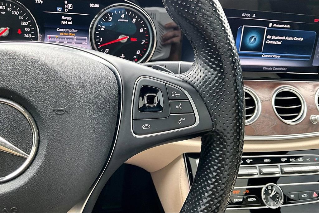 Used 2017 Mercedes-Benz E 400 4MATIC Wagon image 19